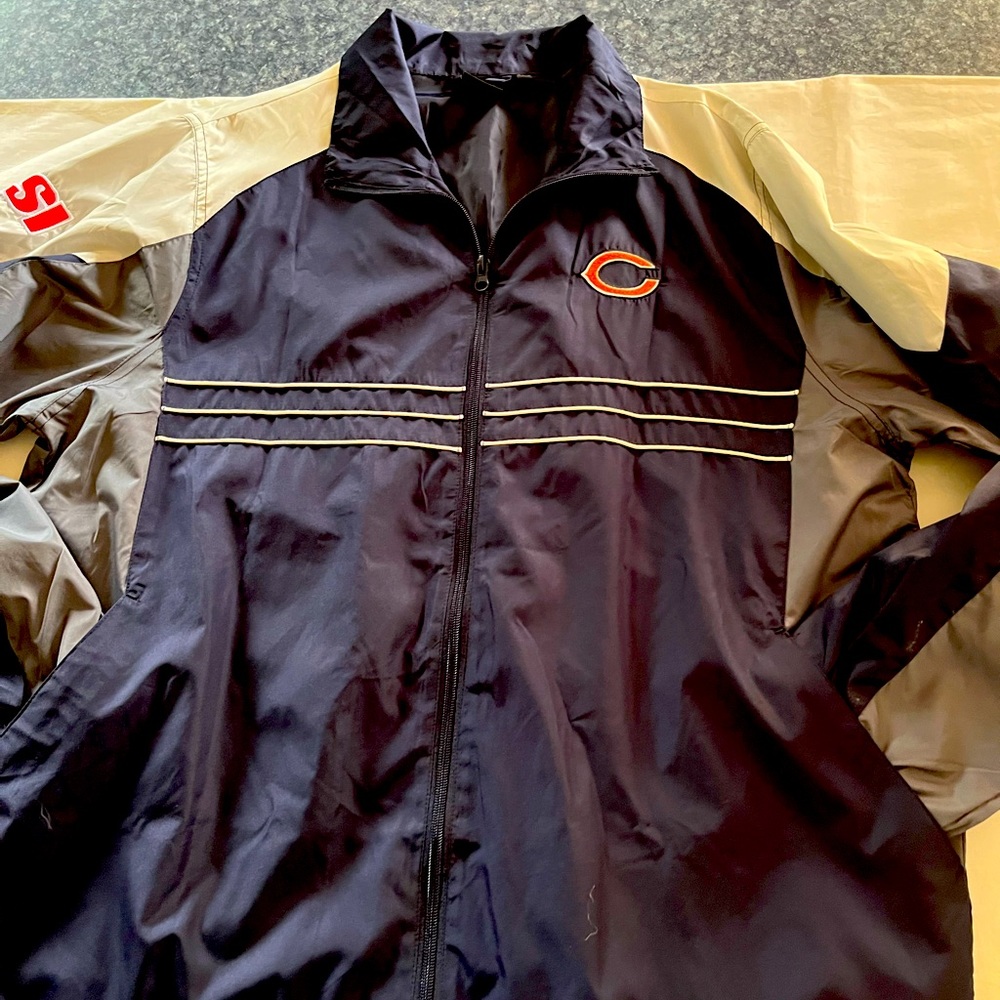 Reebok Chicago Bears/sports illustrated wind breaker. Large with full zipper